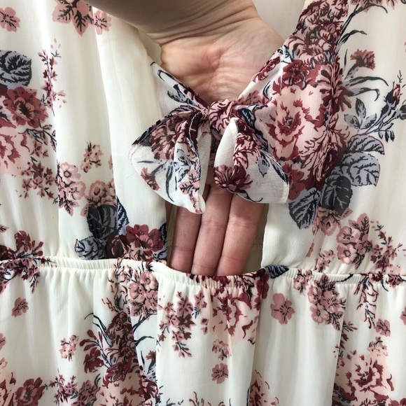 Floral Love, Fire White Maxi Dress - Picture 4 of 8